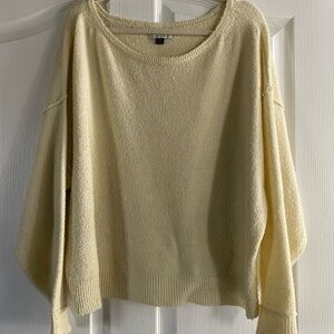 American Eagle Outfitters Soft Yellow Crew Neck Sweater
